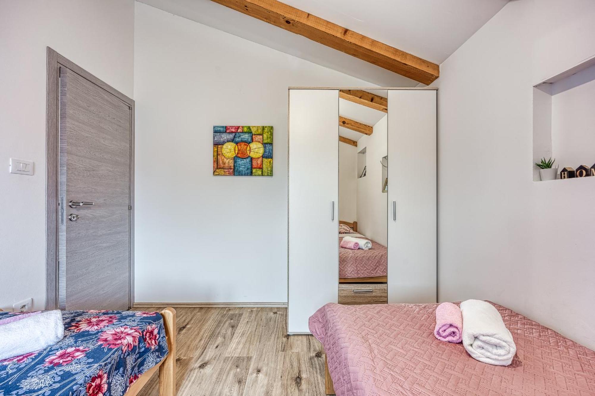 Apartments Mirjana Medulin Exterior photo